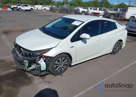 2020 Toyota Prius Prime Limited из США, поврежденный, VIN JTDKARFP3L3147219